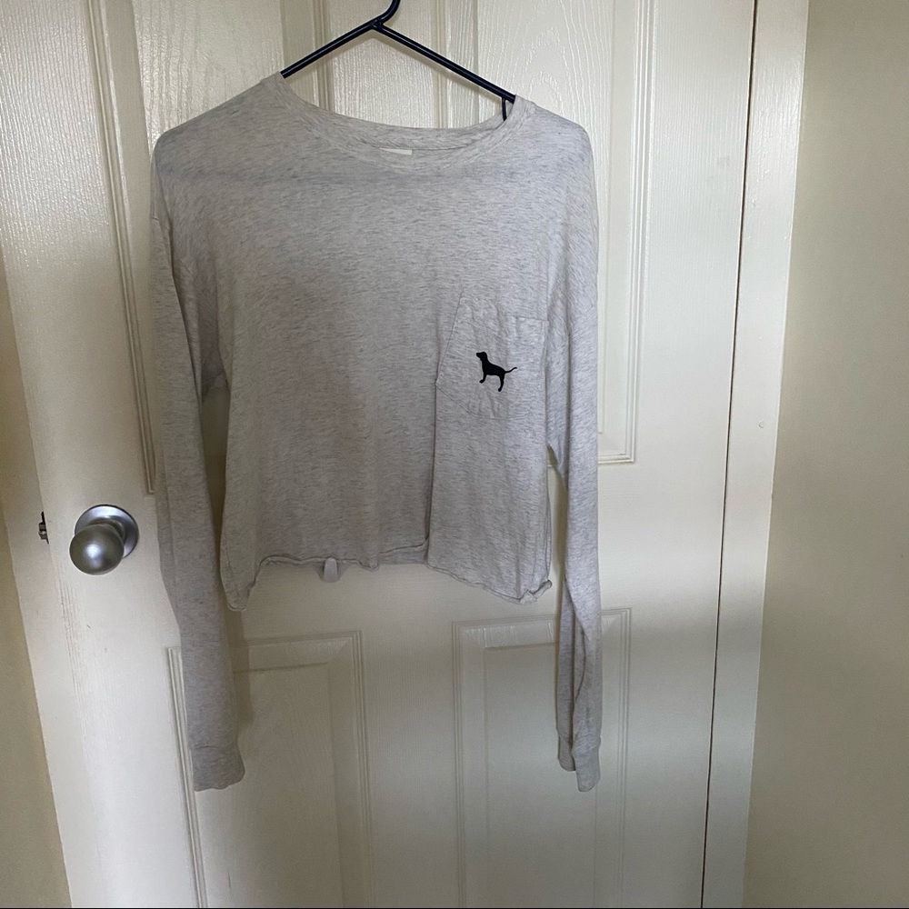 PINK cropped light gray long sleeve with pocket
